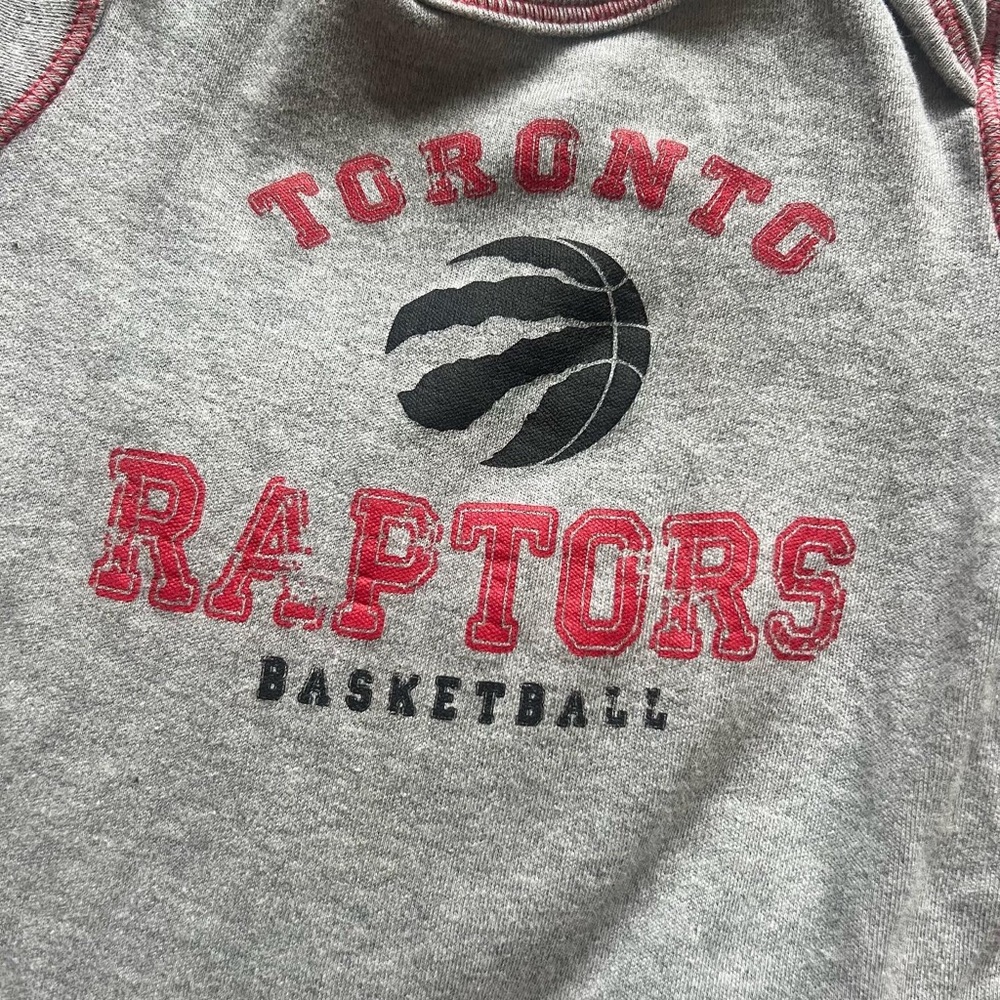 NBA Raptors bodysuit bundle 0-3 months - Picture 8 of 8